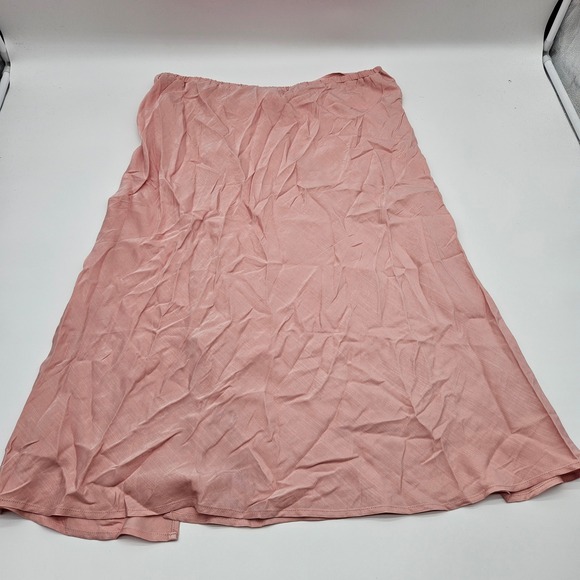 Time and Tru Pearl Blush Slip Midi Skirt with Side Slit Size Large - Picture 6 of 7